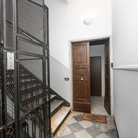 Real Italian Estate - Gold E Silver Apartment Genoa