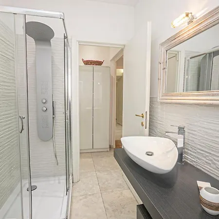 Real Italian Estate - Gold E Silver Apartmán *